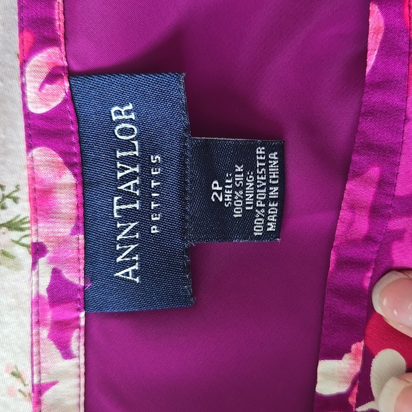 Ann Taylor pure silk skirt - Picture 2 of 6